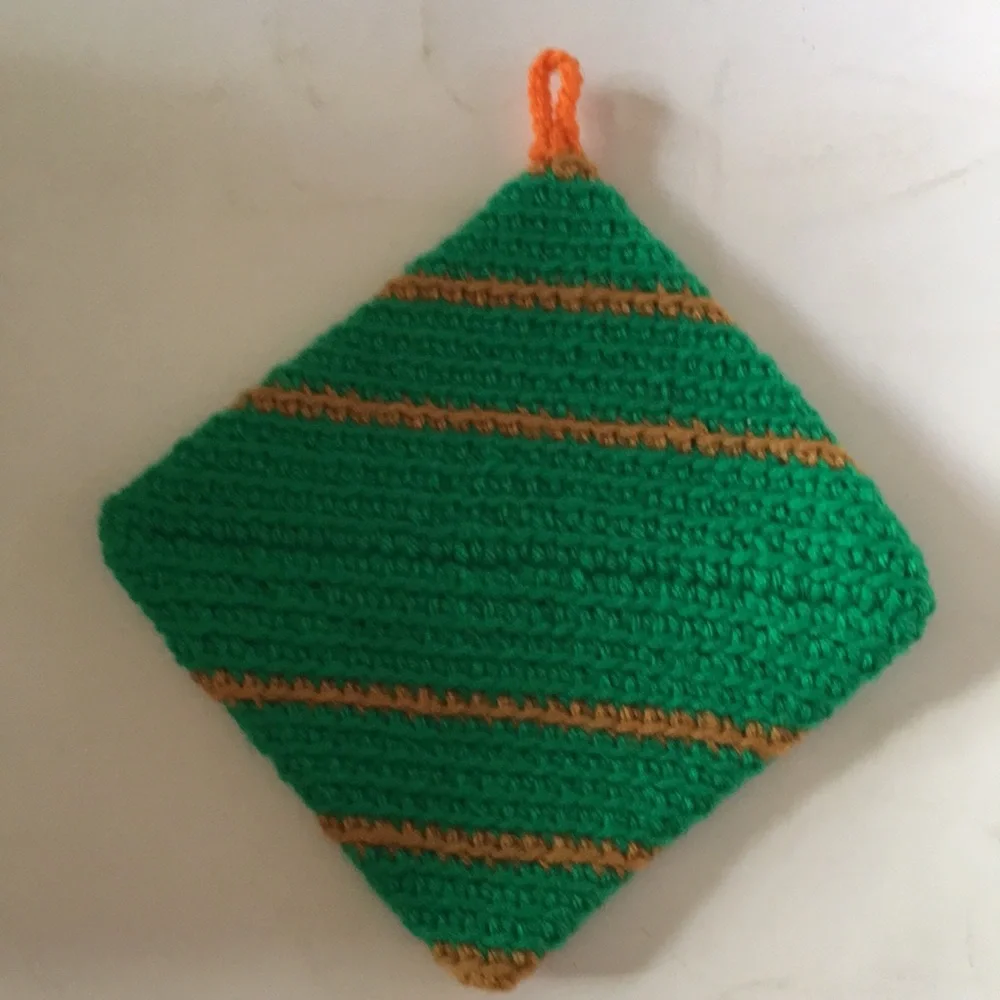 🐠 2 handcrafted potholders